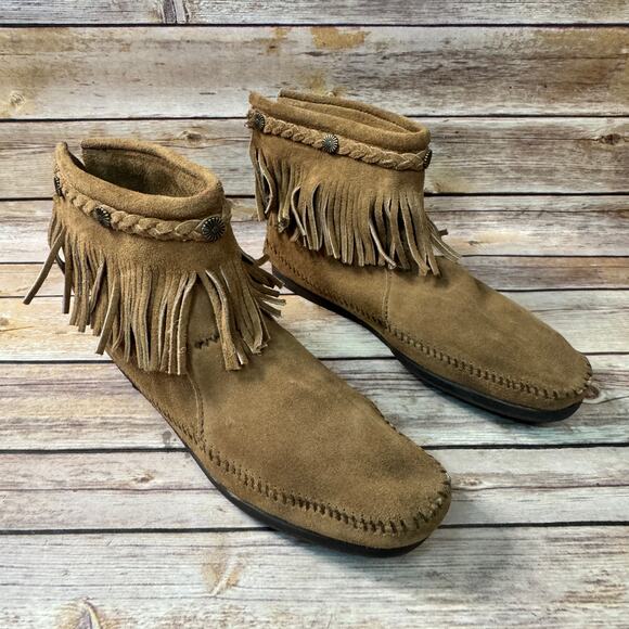 Minnetonka Womens Brown Suede Leather Bohemian Fringed Studded Ankle Boots 10 - Picture 1 of 9